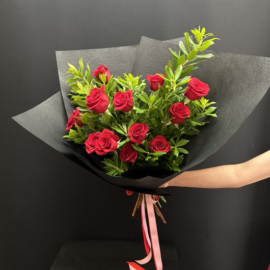 Premium Ecuador red roses