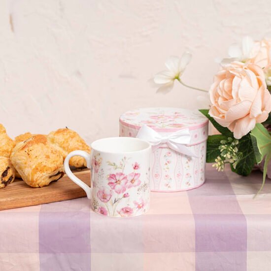 Coffee mug and box decorated with Cosmos