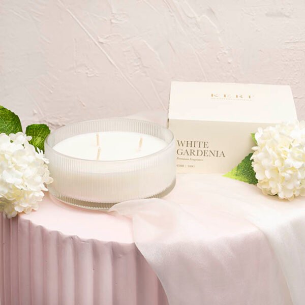 Luxe Scented Candle Indulgence 3-Wick Gardenia 300g
